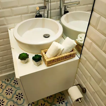 Daire Historic - With Private Patio *